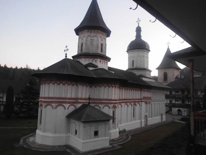 Biserica mare - La Manastirea Secu jud Neamt