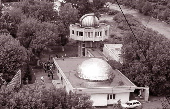 Planetariu 1969; in iulie 1969,omul a pasit pe Luna.Primul obiectiv astronomic inaugurat in Romania,in1iulie1969.Constructia Complexului de Astronomie populara a inceput in 1967
