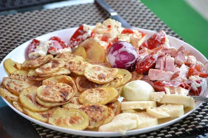 1277806_688629637863336_4514565884155492837_o