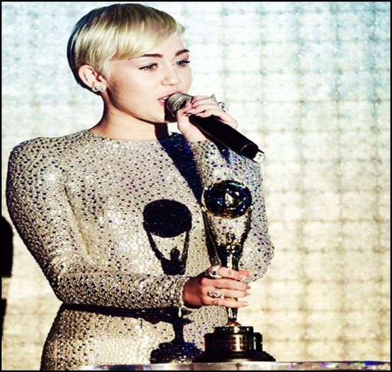 day 438 . - imperfections equal beauty