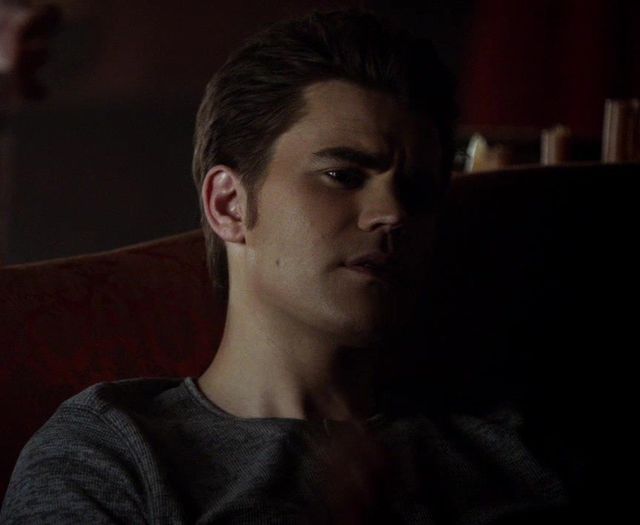 BUEY SCLAVII MEI.Ma duc sa ma culc,pana vineri nu mai intru *click; asa ca .. tineti`mi pumnii la examene pe 5 si pe 6,va pupiiiic kisses byez
