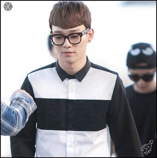 140501 Jong Dae - Chen @ EXO-M Incheon Airport LA.20