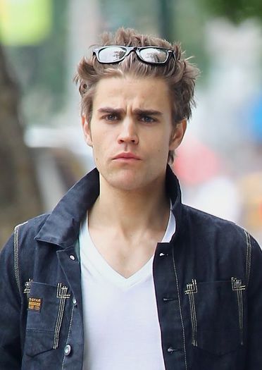 Oricum ar fii,tot era scarbos yuck inca simt ca;;;catul pe mine :( #haylz ; *click; Okay ;3 . #caro .
