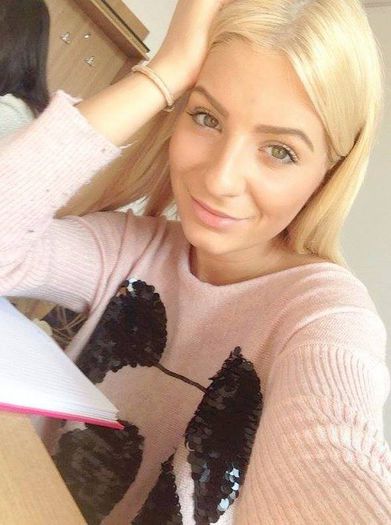 1376392_616434561784880_1618866766_n - Ana Baniciu