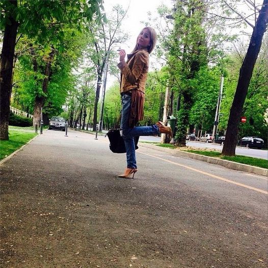 1925283_635369689891367_7263087111367519725_n - Ana Baniciu