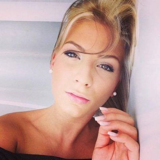 1964791_621356731292663_1029472356_n - Ana Baniciu