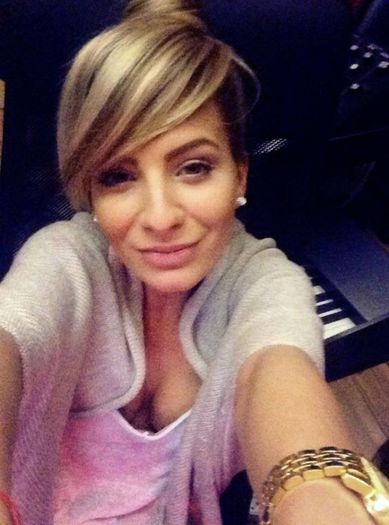 10154083_622007571227579_2119013312_n - Ana Baniciu