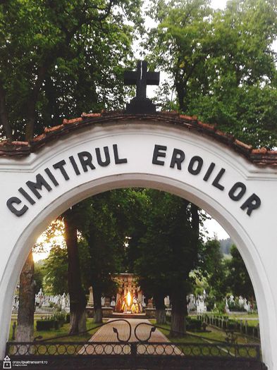 CIMITIRUL EROILOR DE LA BORZOGHEAN