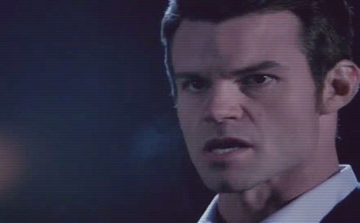 Chiar atat de neonorabil ma crezi? Oi fi eu beat *cl; Dar stii tu, borcanul si onoarea toata nu mi-o pierd nici cand sunt beata (am zis beata sa iasa rima=)))))) . Nu iti fac nimic mey
