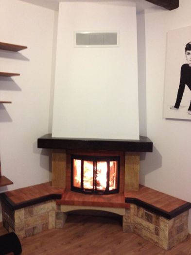 299309_374848922589175_812378662_n