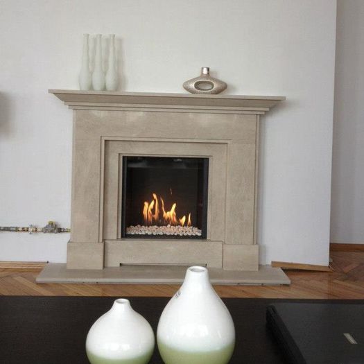 199323_366309930109741_587817835_n