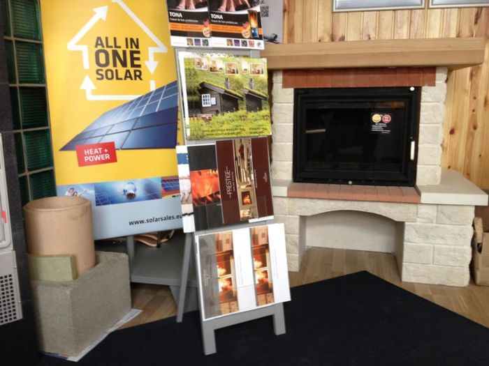 579579_317775378296530_1238568788_n