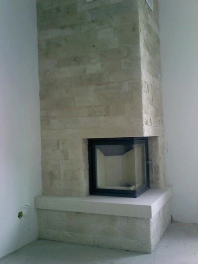 156409_313010225439712_1951365430_n