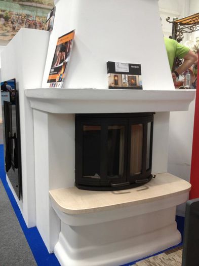 546646_302748323132569_364486121_n