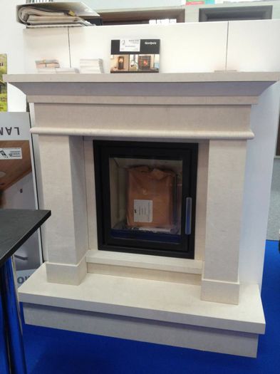 522784_302747679799300_279287110_n