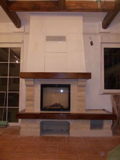 526245_284600478280687_1842194010_n