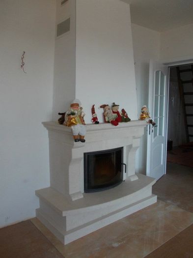 398663_244690968938305_1927363203_n