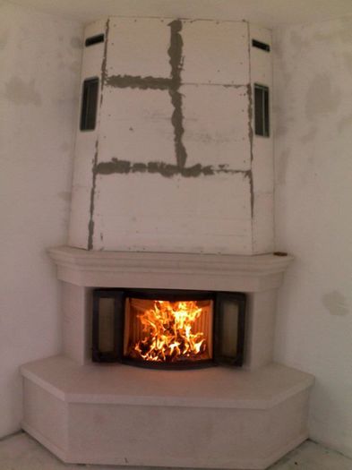 380492_213652828708786_1233660924_n