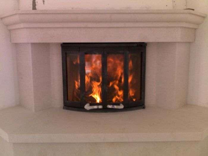 390498_213652548708814_195847354_n