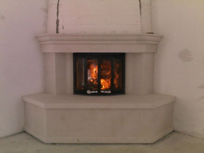 382897_213652418708827_222602575_n