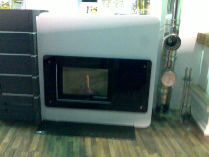 307218_194014454005957_368996780_n