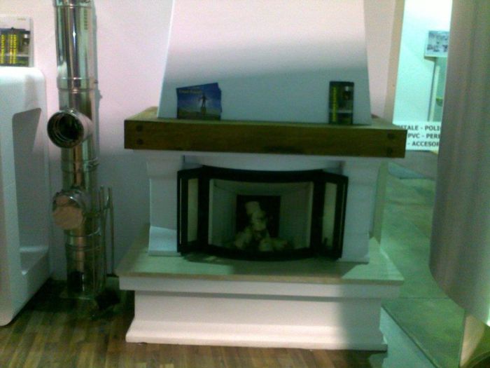 317063_194014427339293_1587815161_n