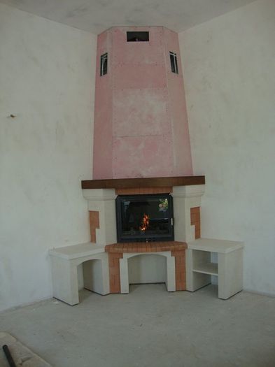 267505_148718128535590_7127471_n