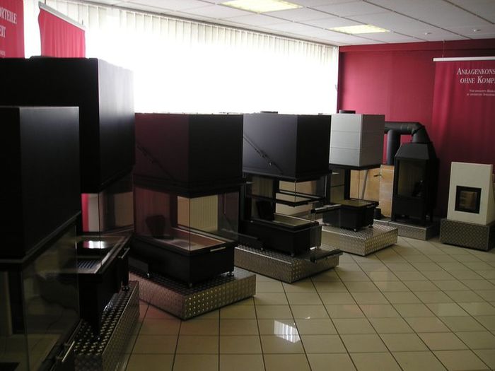 166881_103406386400098_239973_n