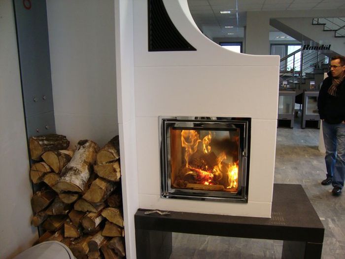 163824_103401869733883_2563334_n