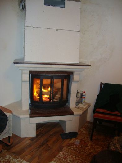 179338_103399336400803_5689153_n