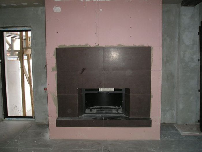 165568_103392426401494_4181680_n