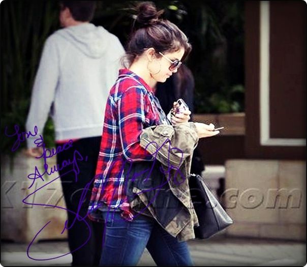 ; emily ; [tipa din bucatarie; ] Damn , trebuie sa fie ceva ca sa pot scapa de el!:@ [tace si - 1st Part - Goodbye Emily