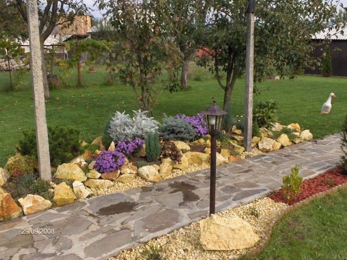 aranjamente-gradina-poza-1-30870x1024 - idei interesante culese de pe net A