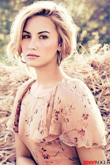 demi-teen-vogue-2012-blonde-4 - x-The sweet Demi Lovato