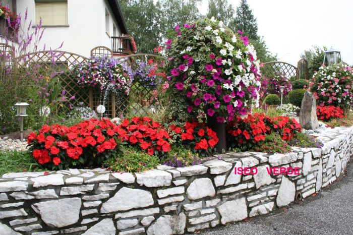 Mini-fantana-arteziana-compozitii-mixte - idei interesante culese de pe net A