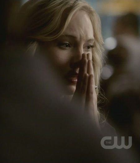 ᵔᴥᵔ -- Sper sa se întoarcă .. #elijah BĂI ÎNCETAŢI CU BORCANELE CĂ RÂD AICI =)). CLICK - here - episode 18 - done