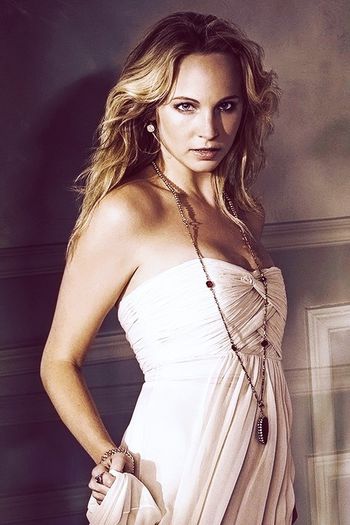 ᵔᴥᵔ -- Mă buricesc eu cu tine Fane :)))