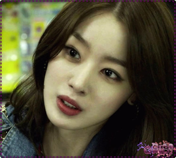 » .. :|.. Hey, Mr Perfect. Mie imi tai salariul si ma pui sa refac arhiva -nu stiu din ce bani- ,; ..dar cand JinJu a dat dosarul Rosu la concurenta, ai scos-o in oras s-o feliciti..:| Ce aveti toti cu mine?
