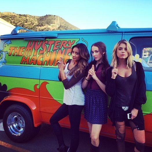 ┊^^ 111 - Summer is coming .