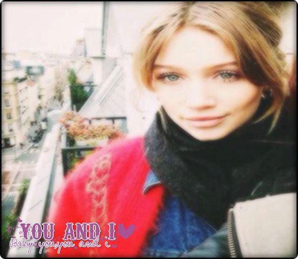 ;; de ce faci atata tamtam? a cerut doar un pix,sti eu cred ca tu - 1st Chapter