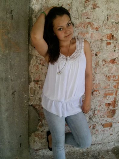 10304639_554460878006402_8316823078704855842_n (1)