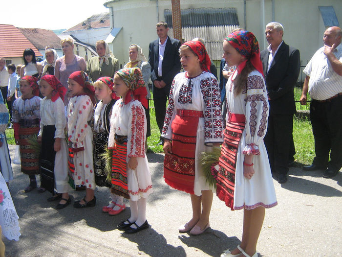 poze Rusalii 2014 048 - Traditie si crestinism