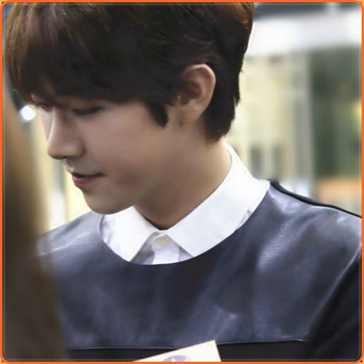 +. Si-l lasam cu JungAh ..:)) [se aseaza pe canapea]