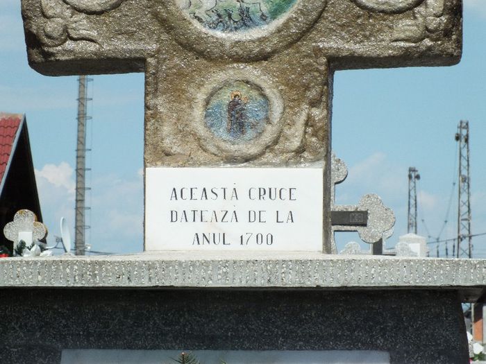 11 - BISERICA din Darstele Brasovului