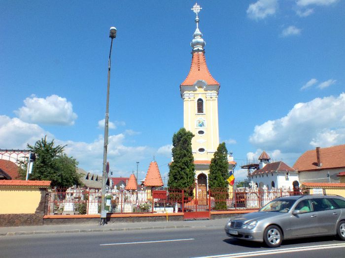 17 - BISERICA din Darstele Brasovului