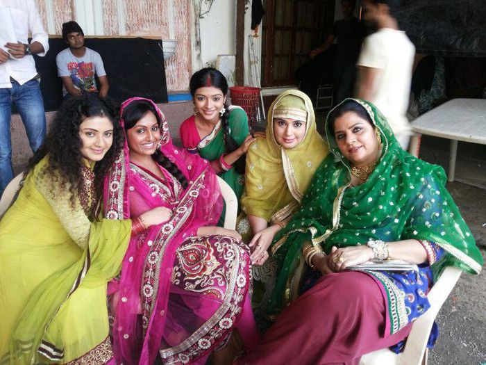 996515_10201751626411677_1490987516_n-1 - Qubool Hai