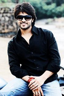 10348373_572706319513280_7489441647662916220_n - Ashish Sharma