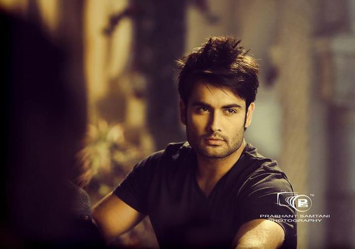 jXxRx - Vivian Dsena