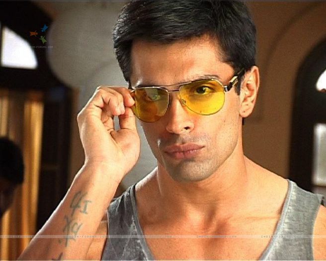 157692-karan-singh-grover - Karan Singh Grover