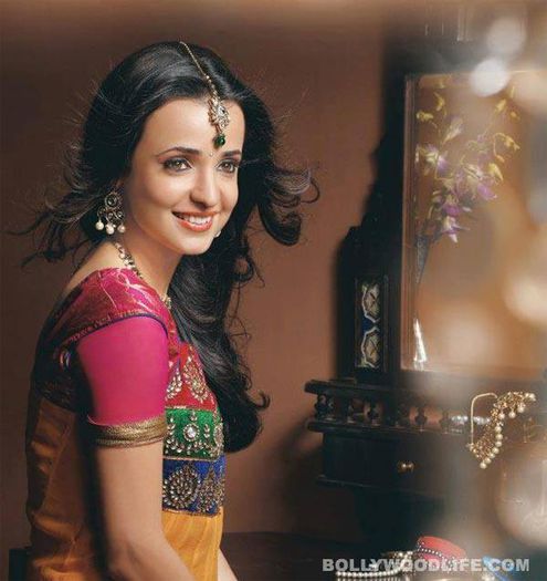 10343541_572688149515097_6293417628500710544_n - Sanaya Irani